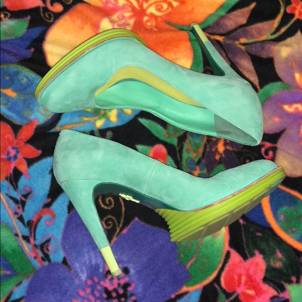 FAB Lunargrand Chelsea pumps